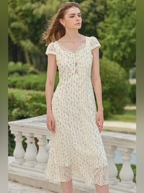 Rosie Posie Wildflower Fields Lace-Embellished Dress NWT Size Medium